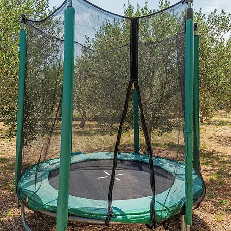 Feriehus Three-bedroom In Lozovac