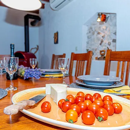 Three-bedroom In Feriehus *