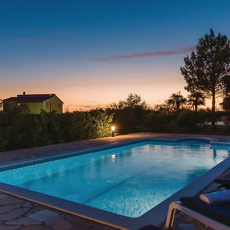 Feriehus Three-bedroom In