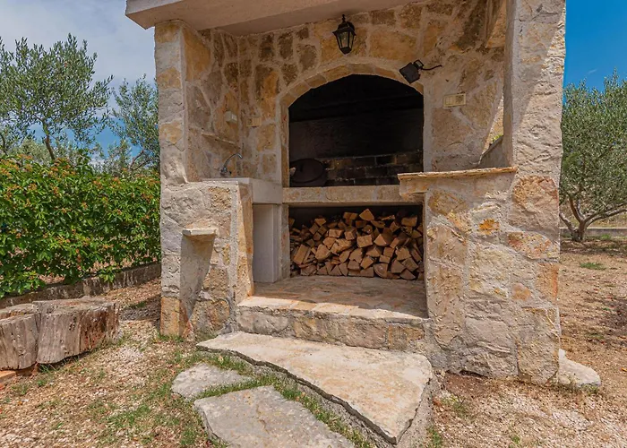 Three-bedroom In * Lozovac